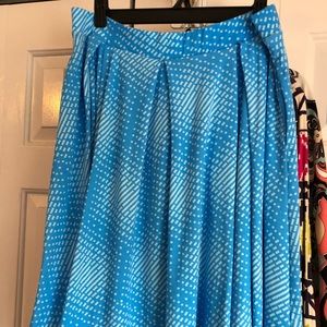 LuLaRoe Madison midi skirt with pockets!